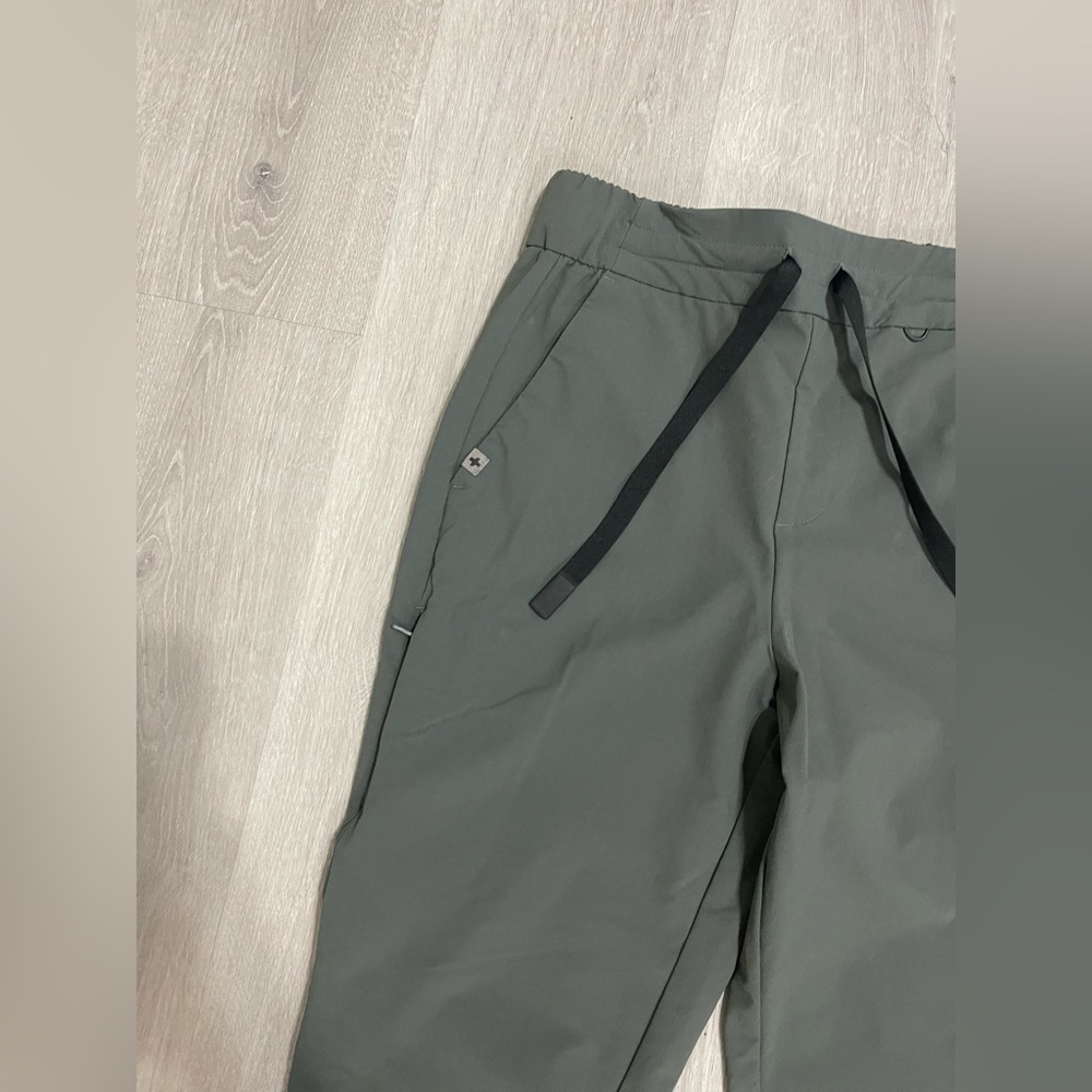 Womens Figs scrub pants - Picture 2 of 4